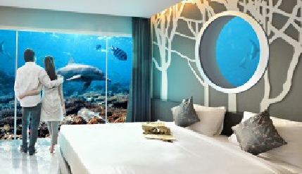 free-luggage-future-travel-baggage-futuristic-global-technology-fee-fees-airline-mobile-billboard-advertisement-advertising-advertise